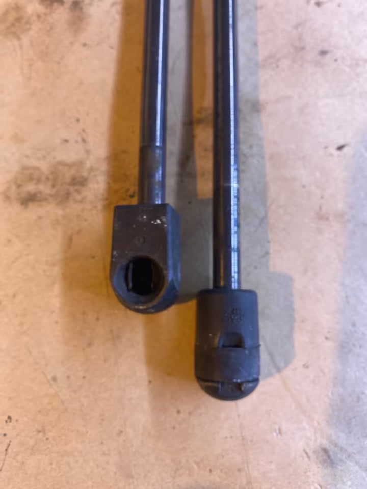 Mercedes Gasdruckfeder 871023201