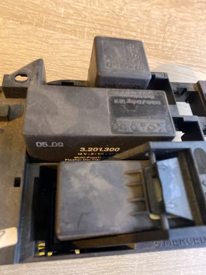 Mercedes W202 Sicherungskasten Sicherung A2025455240