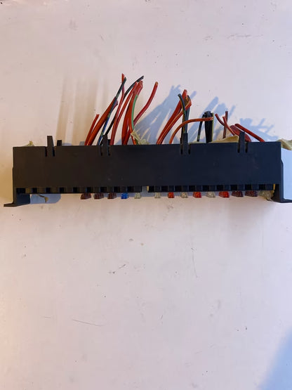 Mercedes W203 Sicherungsleiste