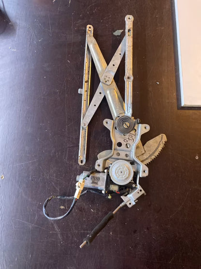 Toyota Previa Fensterheber Rechts hinten 8571028050