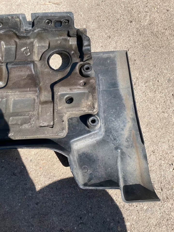 Toyota Corolla D4D Motordeckel Motorabdeckung