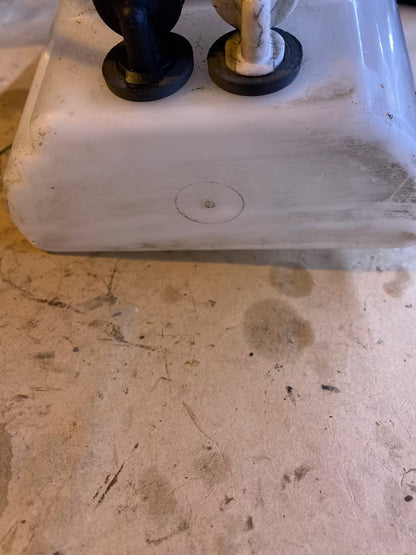 Toyota Yaris Wischwasserbehälter 001177