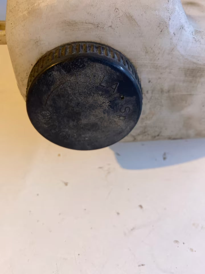 Fiat Ducato 290 Wischwasserbehälter inkl. Pumpe