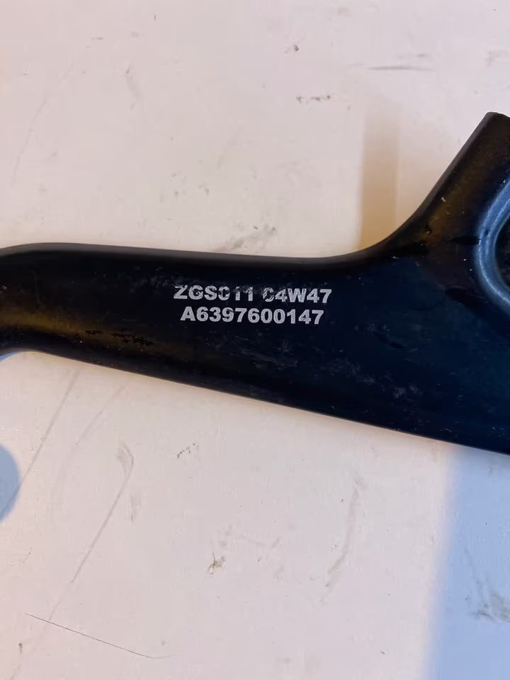 Mercedes Vito W639 Türroller A6397600147