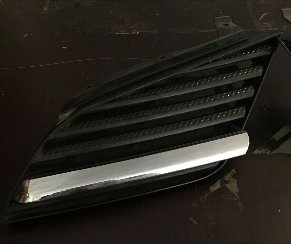 Nissan Primera P12 Kühlergitter Set