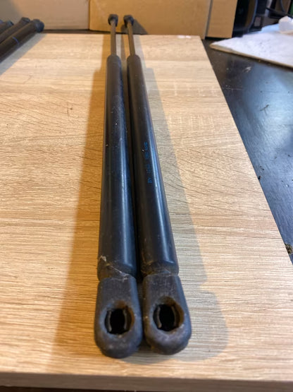 Honda Civic Vll EP1 Heckklappendämpfer 74870S5SE012M1