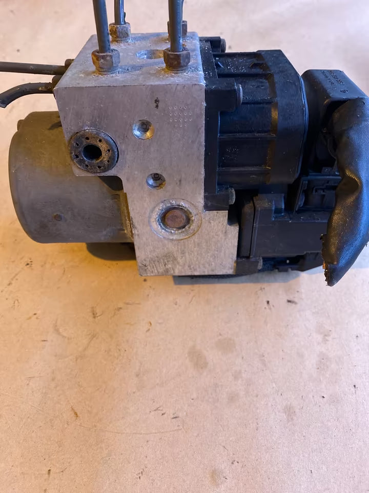 Toyota Corolla E12 ABS Block 44510-02050 0273004571