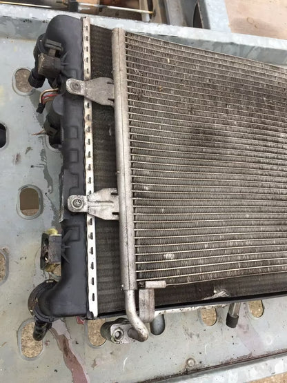 Skoda Fabia 1,4 er Motorkühler Kühler-Gebläse