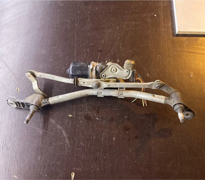 Renault Clio III Wischergestänge mit Motor 7701061590