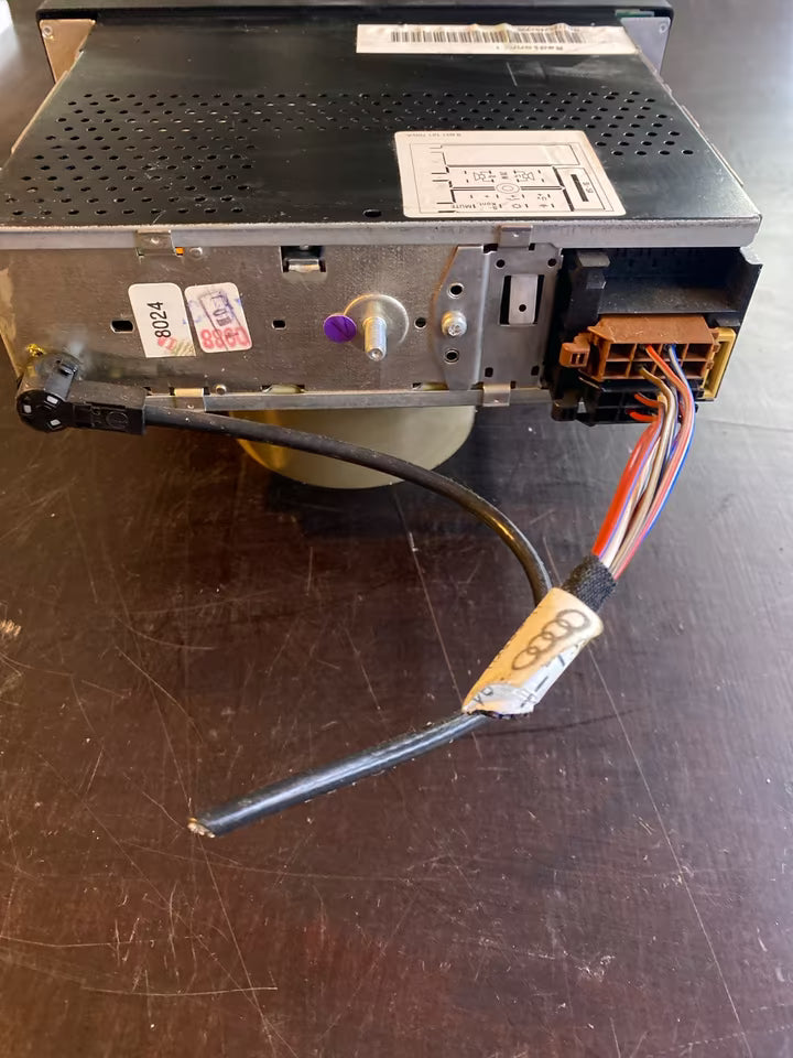 Audi A4 Radio Beta CC 400035152
