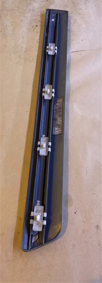 Mercedes W210 Zierleiste Tür links hinten A2106900582