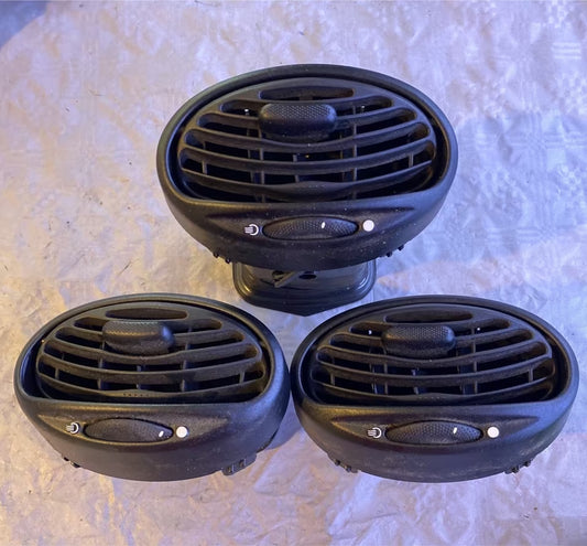 Ford Focus Lüfterdüsen Frischluftgrill