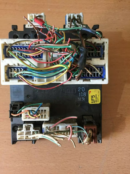 Nissan Micra k11 Sicherungskasten