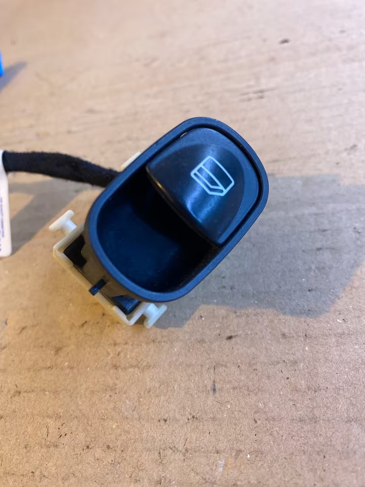 Mercedes W203 Schalter Fensterheber A2038200210