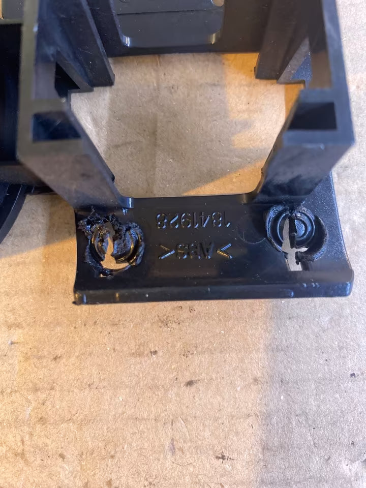 VW Passat 3B 1841928 Schaltereinheit Halterung Leuchtwei