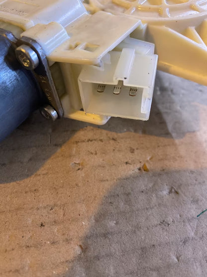 Mercedes W246 Fensterheber Motor Vorne Rechts 0130822691