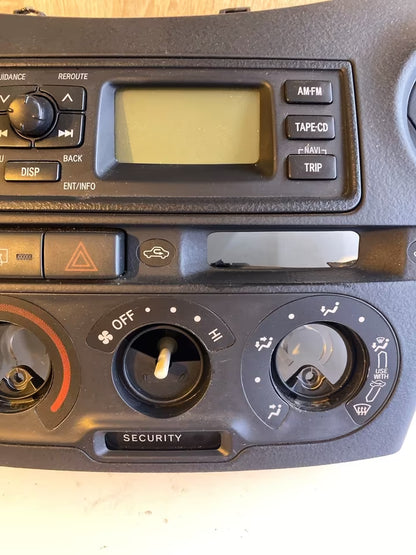 TOYOTA YARIS Radio Display Bedienteil Heizungsbedienteil
