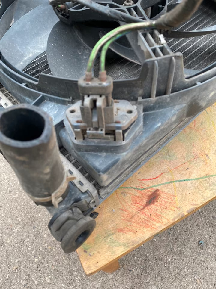 Ford Fiesta V Kühler 2S6h8005bb Kühlerpaket