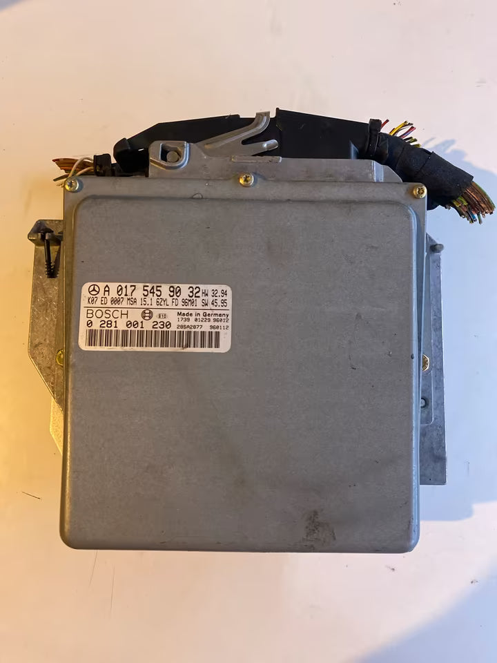 Mercedes W210 Motorsteuergerät A0175459032 & 0155457632