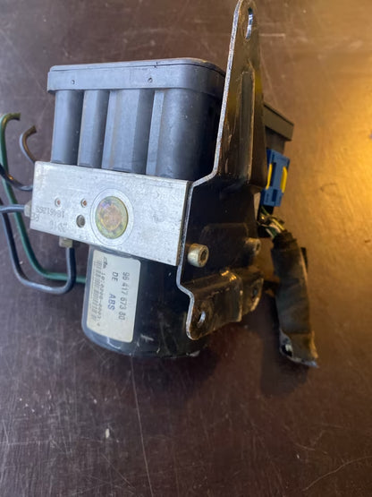 Citroën C5 ABS Block 10096011063 9641767380