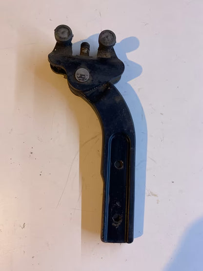 Mercedes Vito W639 A6397630147 Rollenführung Schiebetür