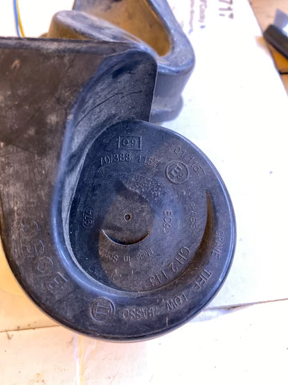 Audi 80 Signalhorn Hupe 703881157 Bosch