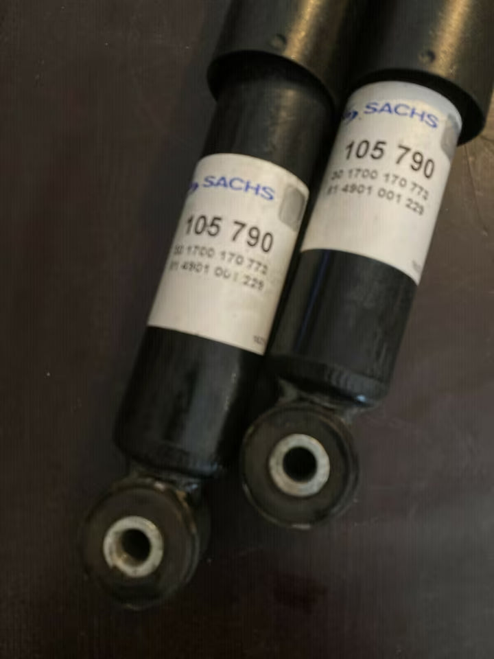 Sachs Stoßdämpfer 105790 fast neu
