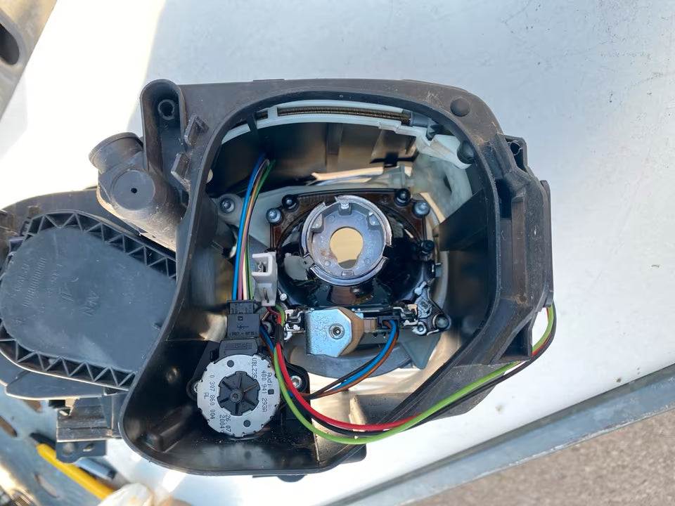 VW Touran 1T Frontscheinwerfer Rechts xénon 0301205272