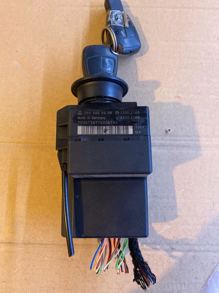 Mercedes W203 Zündschloss mit Schlüssel 2035450508