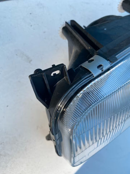 VW Passat 3B Frontscheinwerfer Links Neu Depo 4411109L