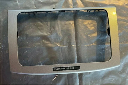 VW Passat 3c b6 Verkleidung Radio Zierleiste 318410100