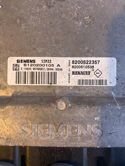 Renault Clio III 1.2 Motorsteuergerät 8200522357 S120200105A