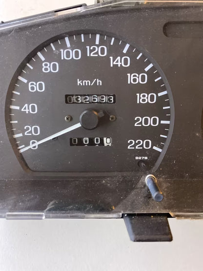 Nissan Sunny N14 1.4Xl Tacho 32693 km