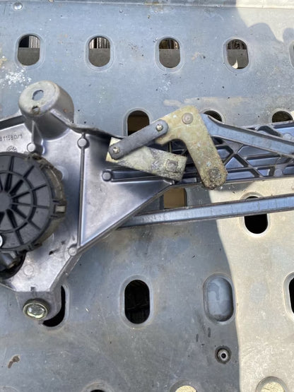 Mercedes W220 Scheibenwischergestänge mit Motor 3391098390 Bosch