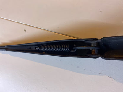 BMW x3 Wischerarm 7051668-02
