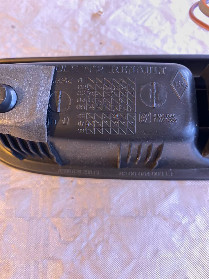 Renault Clio 2 Fensterheberschalter Links 8200084003