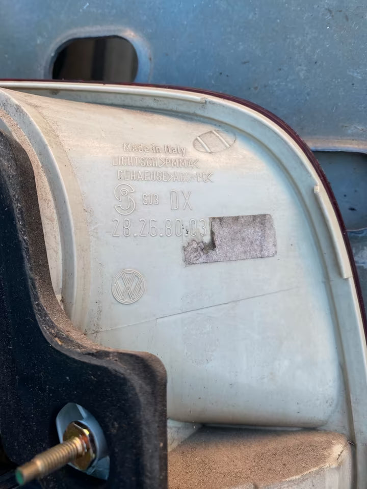 VW Touareg 7LA , 7L6, 7L7 Rückleuchte Rechts 28268003