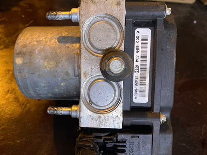 Nissan Primera Abs-Pumpe 47660AV712 0265800334 0265231317