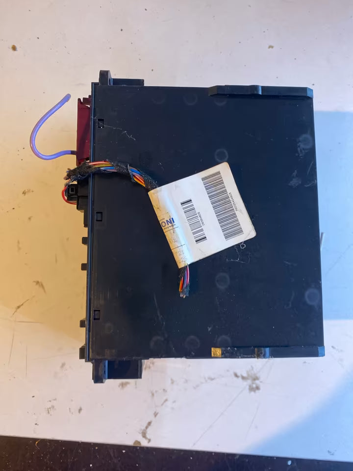 Mercedes W203 Sam Module A0025459301 HELLA 5dk007973-20