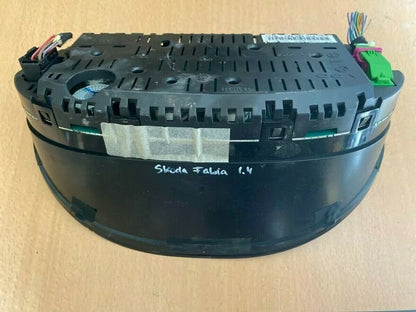 Skoda Fabia 1.4 Tacho Tachometer 6Y0920883L B41