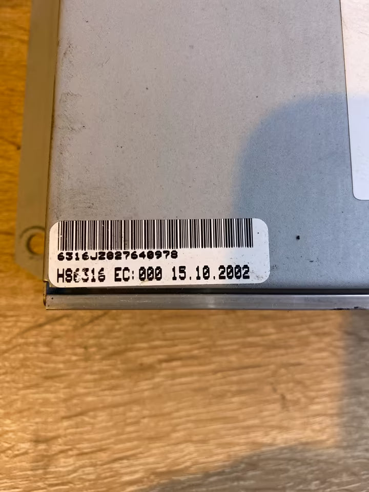 Audi A4 B6 Amplifier 8E9035223