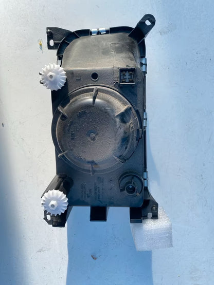VW Passat 3B Frontscheinwerfer Links Neu Depo 4411109L