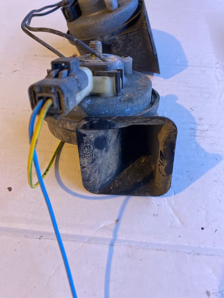 Audi 80 Signalhorn Hupe 703881157 Bosch