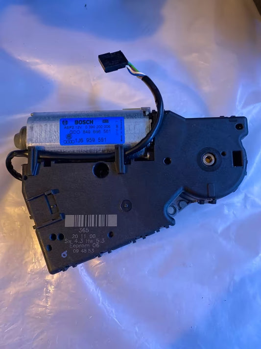 VW Bora Schiebedachmotor 1J6959591 / GDO 849696561