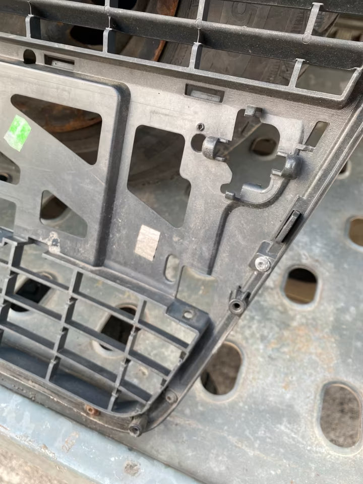 Audi A6 4F Kühlergrill 4F0853651