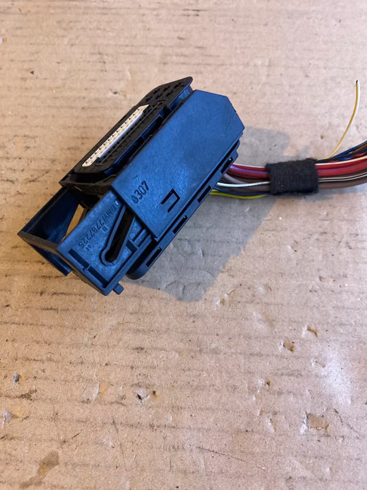 BMW E Serie Motor ECU Anschluss Stecker