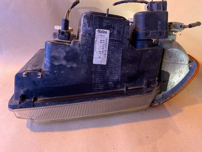 VW Caddy Polo Frontscheinwerfer rechts und Blinker