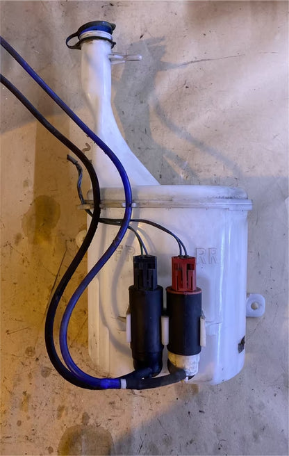 Toyota Yaris Wischwasserbehälter 001177