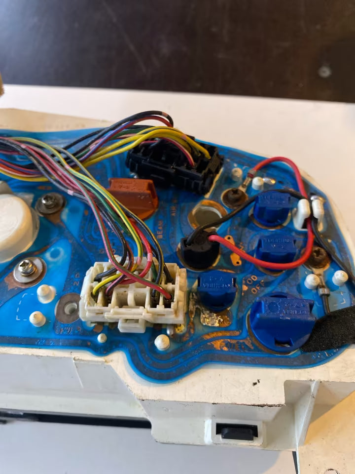 Nissan Sunny N14 1.4Xl Tacho 32693 km