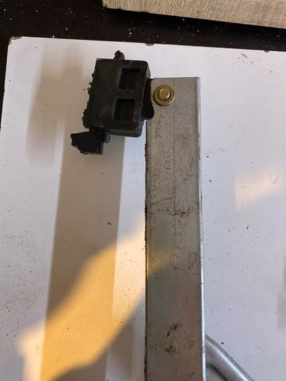 Toyota Yaris P1 Fensterheber Links vorne 0130822019